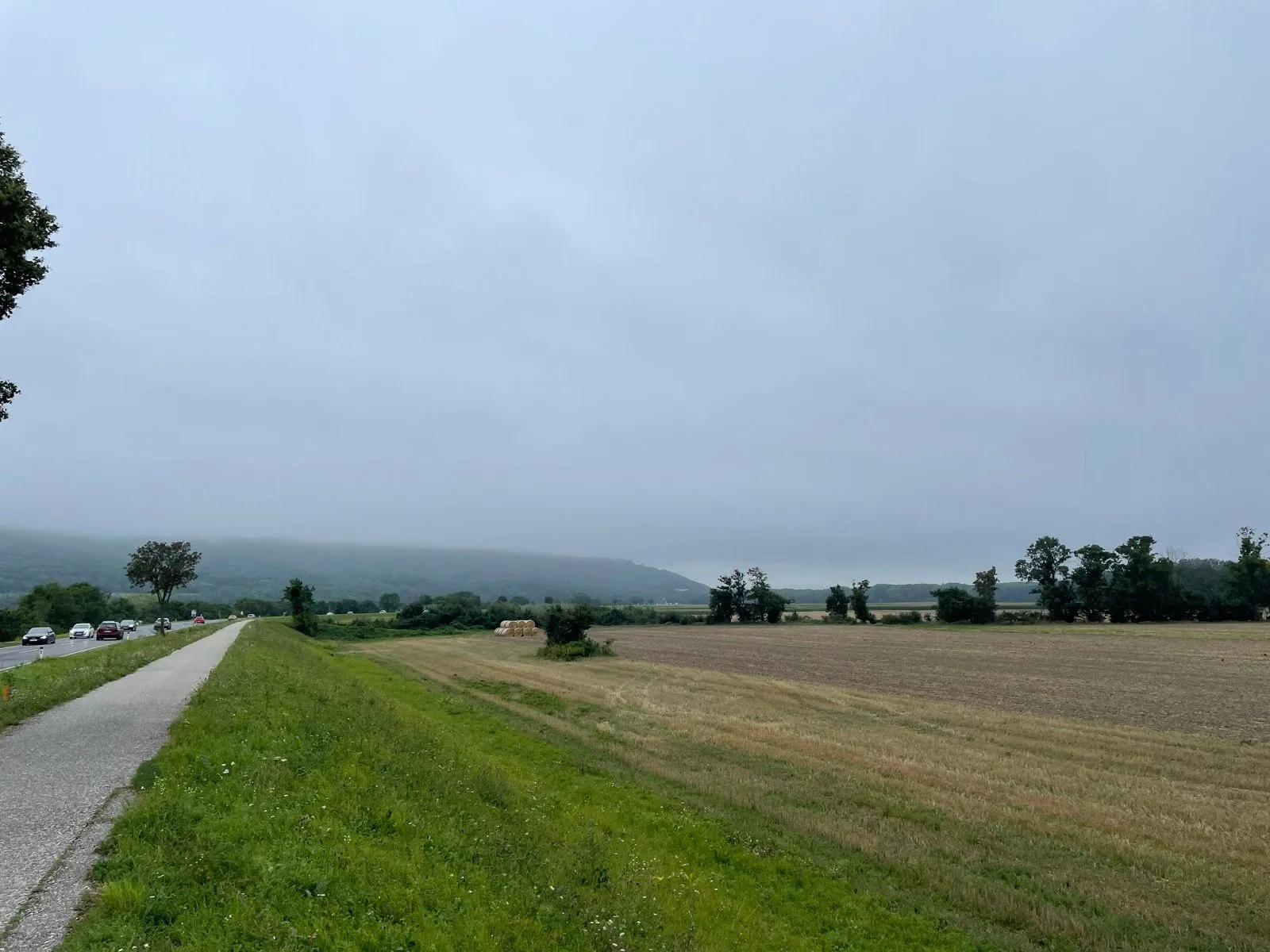 Pole pri začiatku trasy