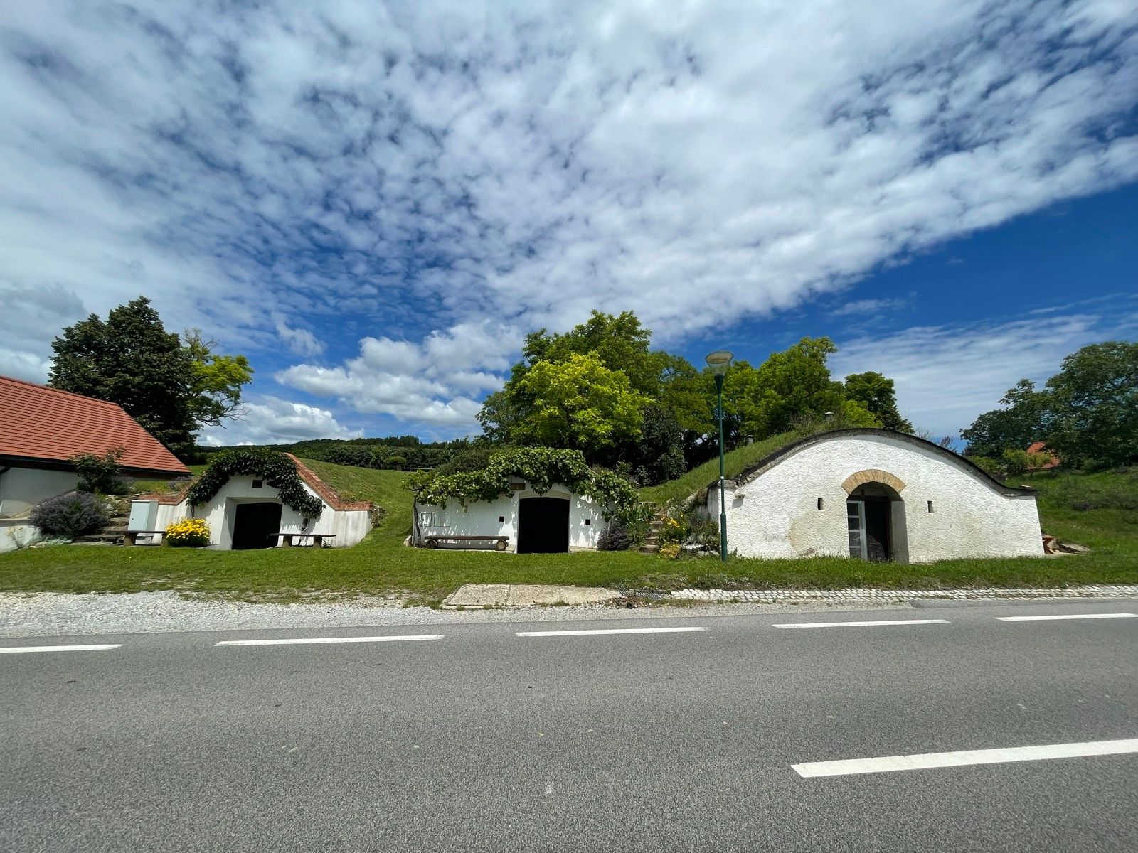 Hobití pivničky