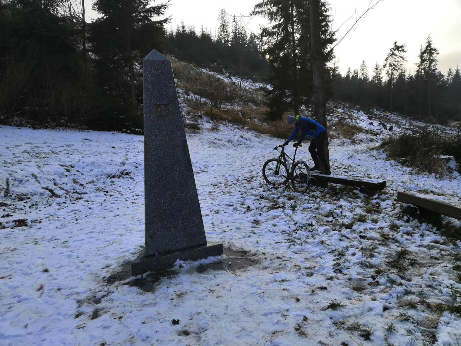 Oficiálny stĺp s trojmedzím