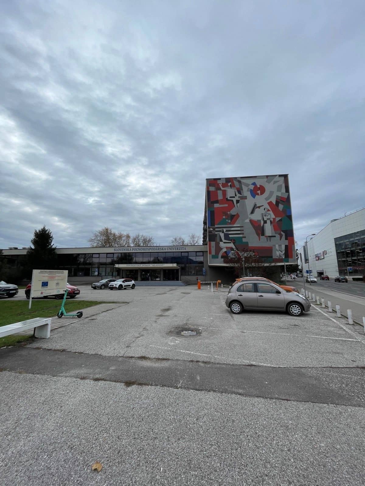 Študentský domov Mládež