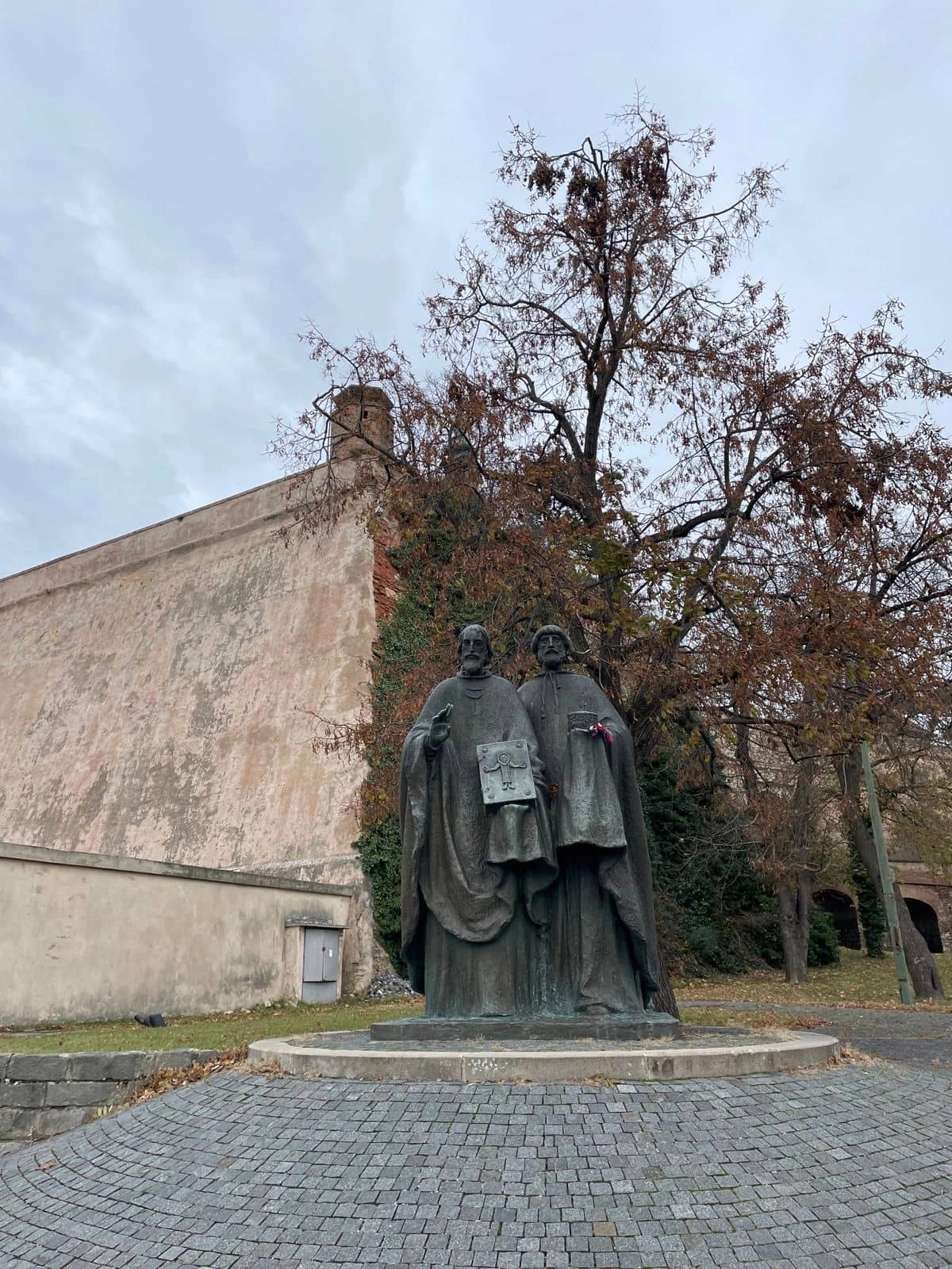 Sochy svätých Cyrila a Metoda