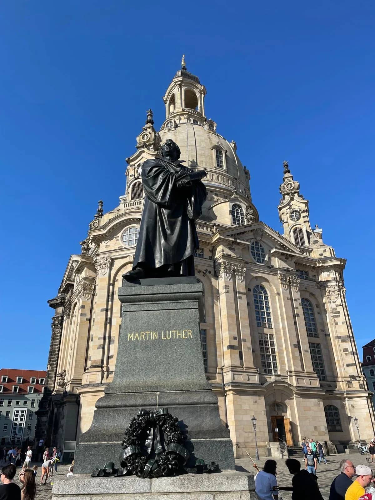 Frauenkirche z ulice