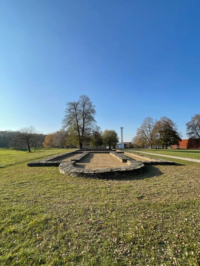 kostol 4
