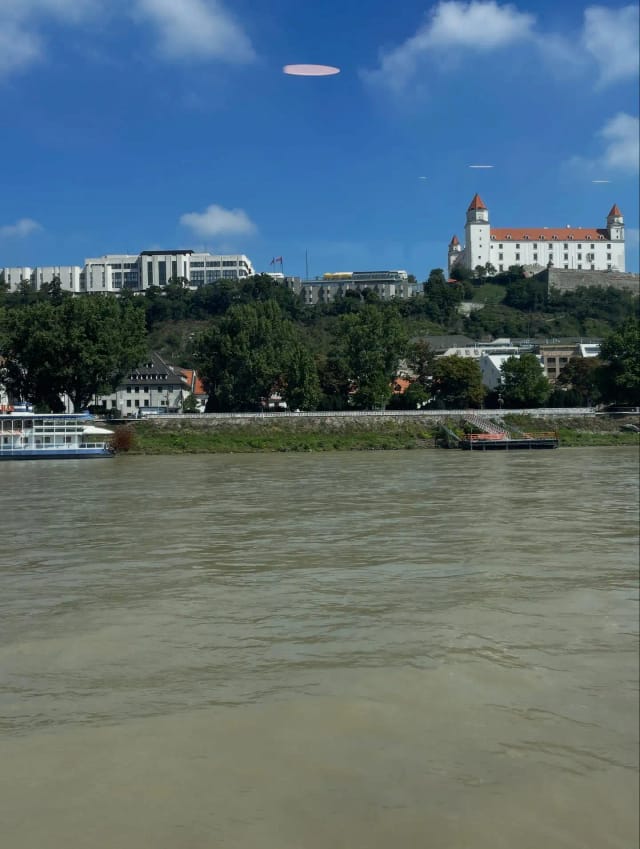 1 hrad
