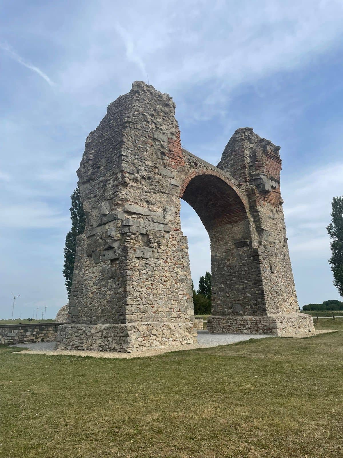 Pohanská brána pri Carnuntum