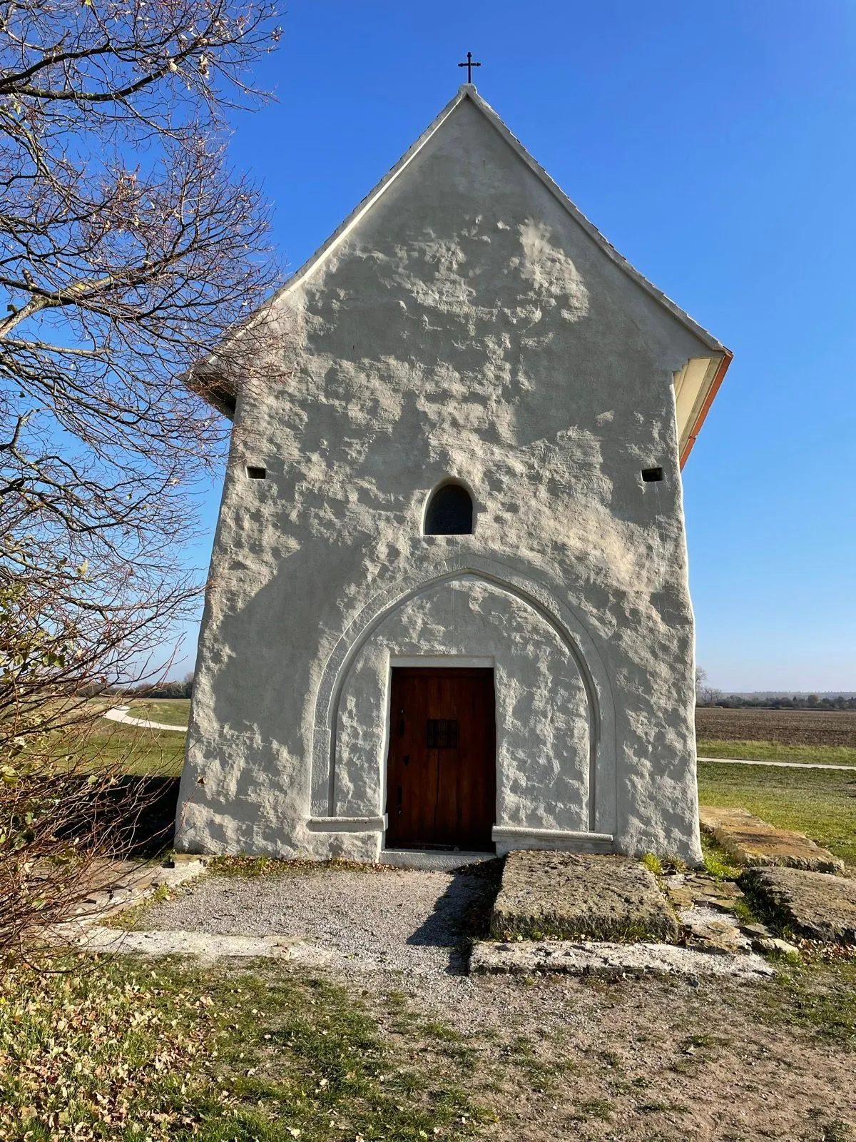 kostol 1